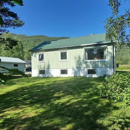 Casa de Férias House With 3 Bedrooms Skjold (Troms)